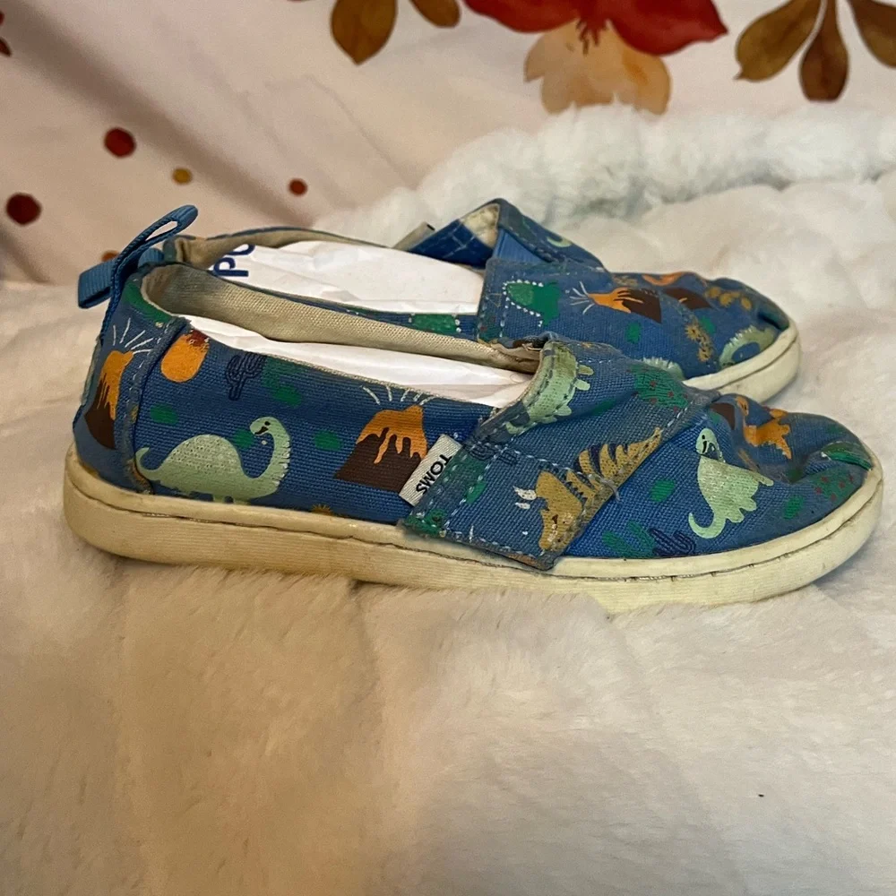 Toms Unisex Toddler Sz 10 Blue Dino Canvas Hook Loop Close Casual Jurassic Shoes